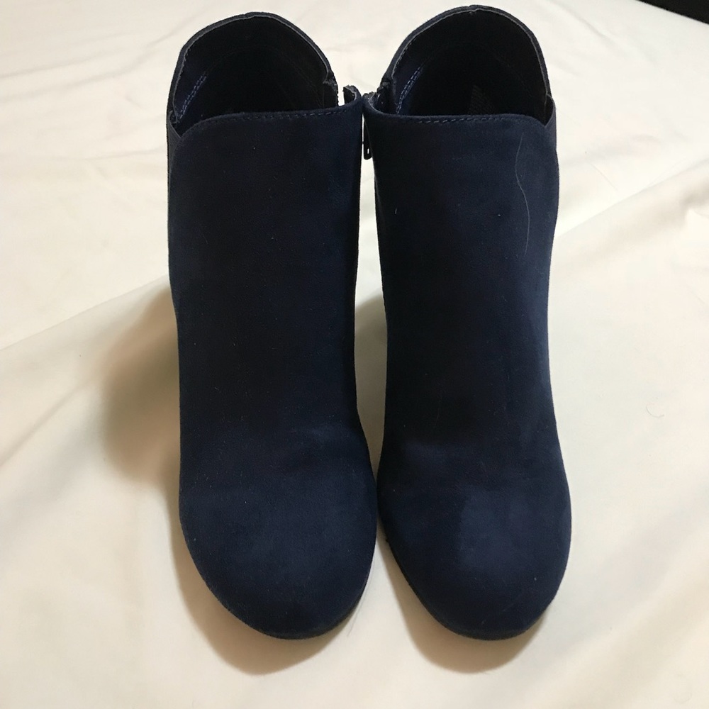 Dark blue ankle booties